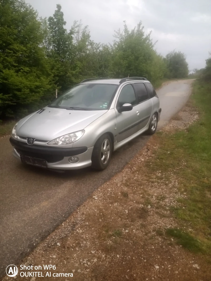 Peugeot 206 Комби, снимка 10 - Автомобили и джипове - 49960447