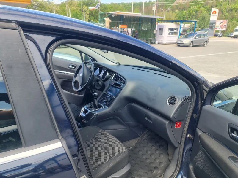 Peugeot 5008 1.6 HDi , снимка 5 - Автомобили и джипове - 51899060