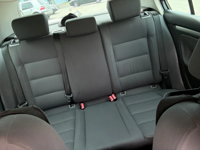 VW Golf, снимка 12 - Автомобили и джипове - 51100422