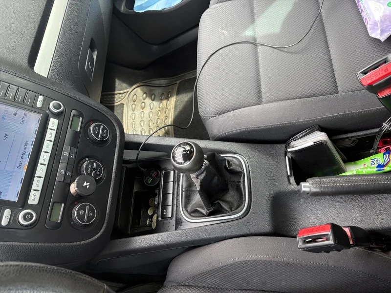 VW Golf, снимка 11 - Автомобили и джипове - 51100422