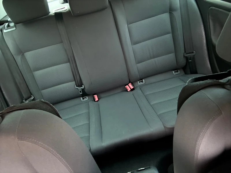 VW Golf, снимка 9 - Автомобили и джипове - 51100422