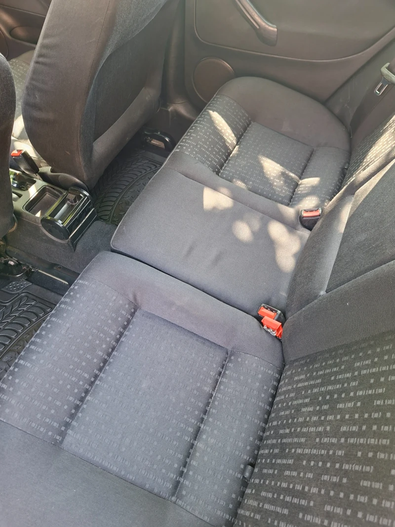 VW Golf, снимка 9 - Автомобили и джипове - 52596194