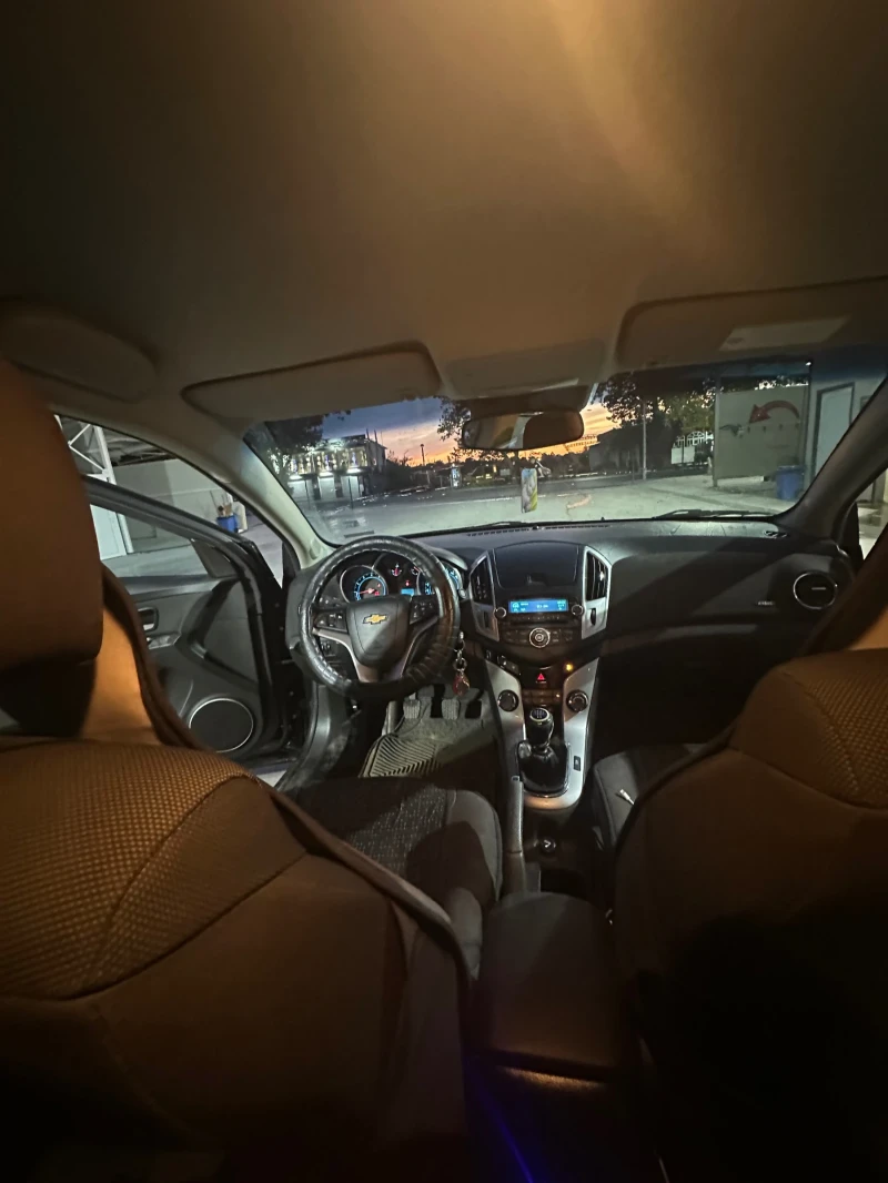 Chevrolet Cruze, снимка 6 - Автомобили и джипове - 51501010