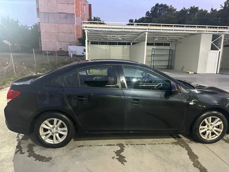 Chevrolet Cruze, снимка 4 - Автомобили и джипове - 51501010