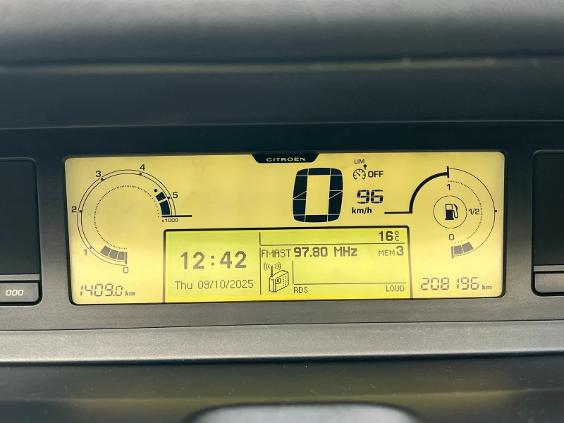 Citroen C4 Picasso 1.6eHDi ПРОЧЕТИ ОПИСАНИЕТО, снимка 14 - Автомобили и джипове - 52003272