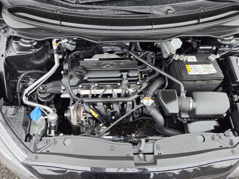 Hyundai I20 1, 3 benzin 82 hp, снимка 10 - Автомобили и джипове - 52999937