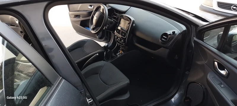 Renault Clio, снимка 11 - Автомобили и джипове - 53381107