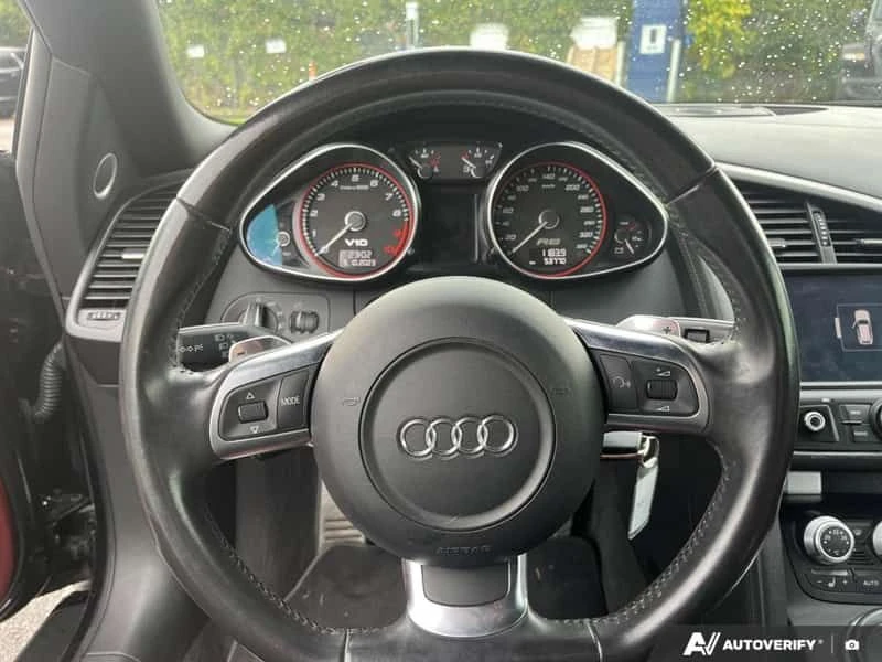 Audi R8 * 5.2L * KEYLESS* ПОДГРЕВ* NAVI* * , снимка 7 - Автомобили и джипове - 53642742