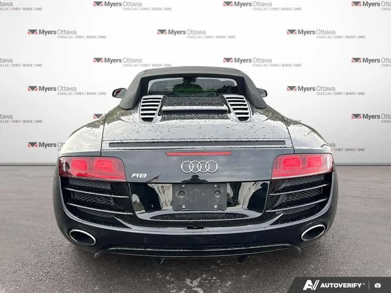 Audi R8 * 5.2L * KEYLESS* ПОДГРЕВ* NAVI* * , снимка 3 - Автомобили и джипове - 53642742