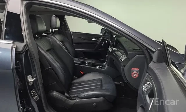 Mercedes-Benz CLS 250 DIESEL * ПОДГРЕВИ * 360 КАМЕРА * FACELIFT * , снимка 9 - Автомобили и джипове - 55281273