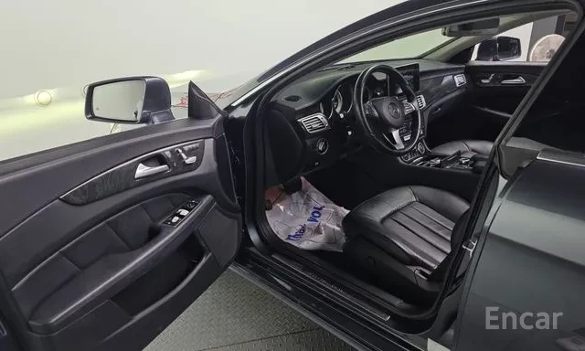 Mercedes-Benz CLS 250 DIESEL * ПОДГРЕВИ * 360 КАМЕРА * FACELIFT * , снимка 5 - Автомобили и джипове - 55281273