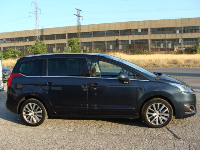 Peugeot 5008 1.6, снимка 3 - Автомобили и джипове - 55921577