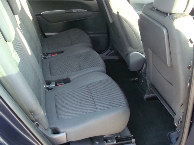 Peugeot 5008 1.6, снимка 12 - Автомобили и джипове - 55921577
