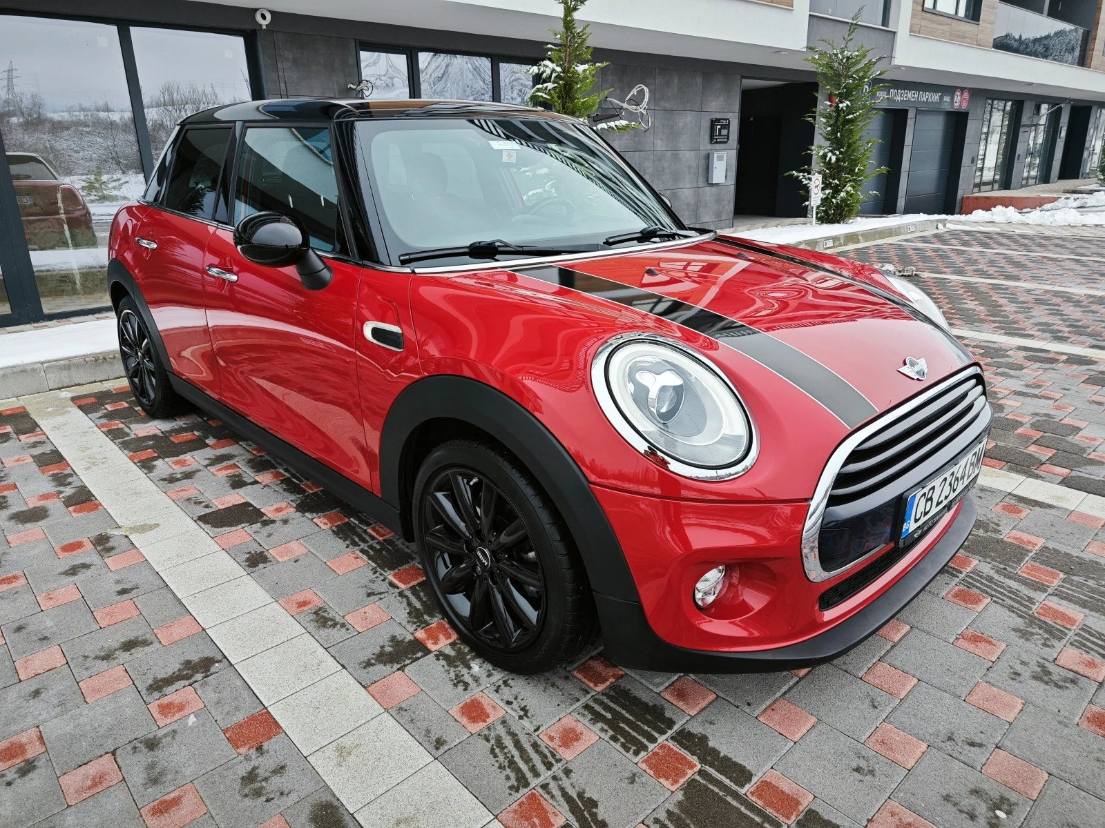 Mini Cooper 1.5 CHILI, снимка 3 - Автомобили и джипове - 53706373
