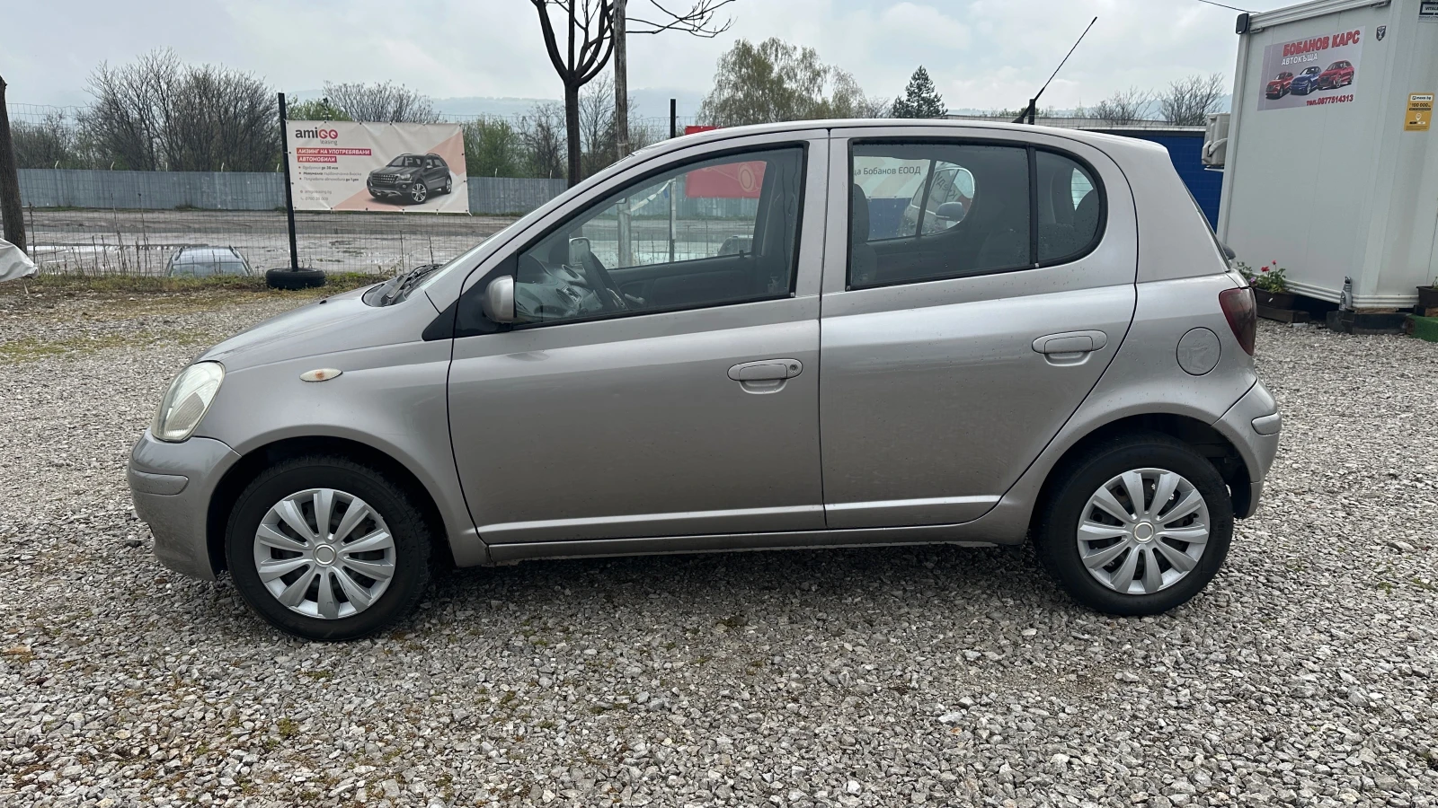 Toyota Yaris 1.4d-4d-face-Италия - изображение 6