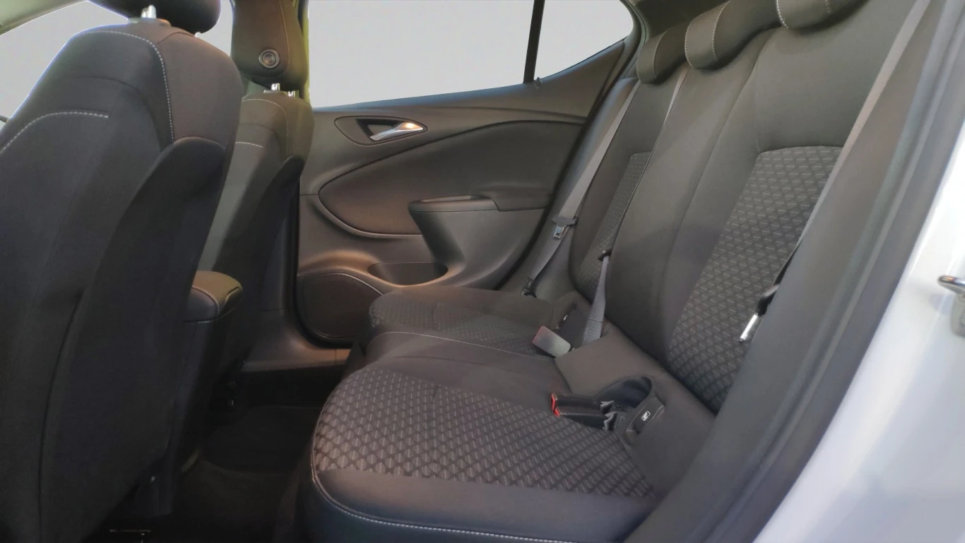 Opel Astra K Edition 1.2Turbo_110_MT6 - изображение 8