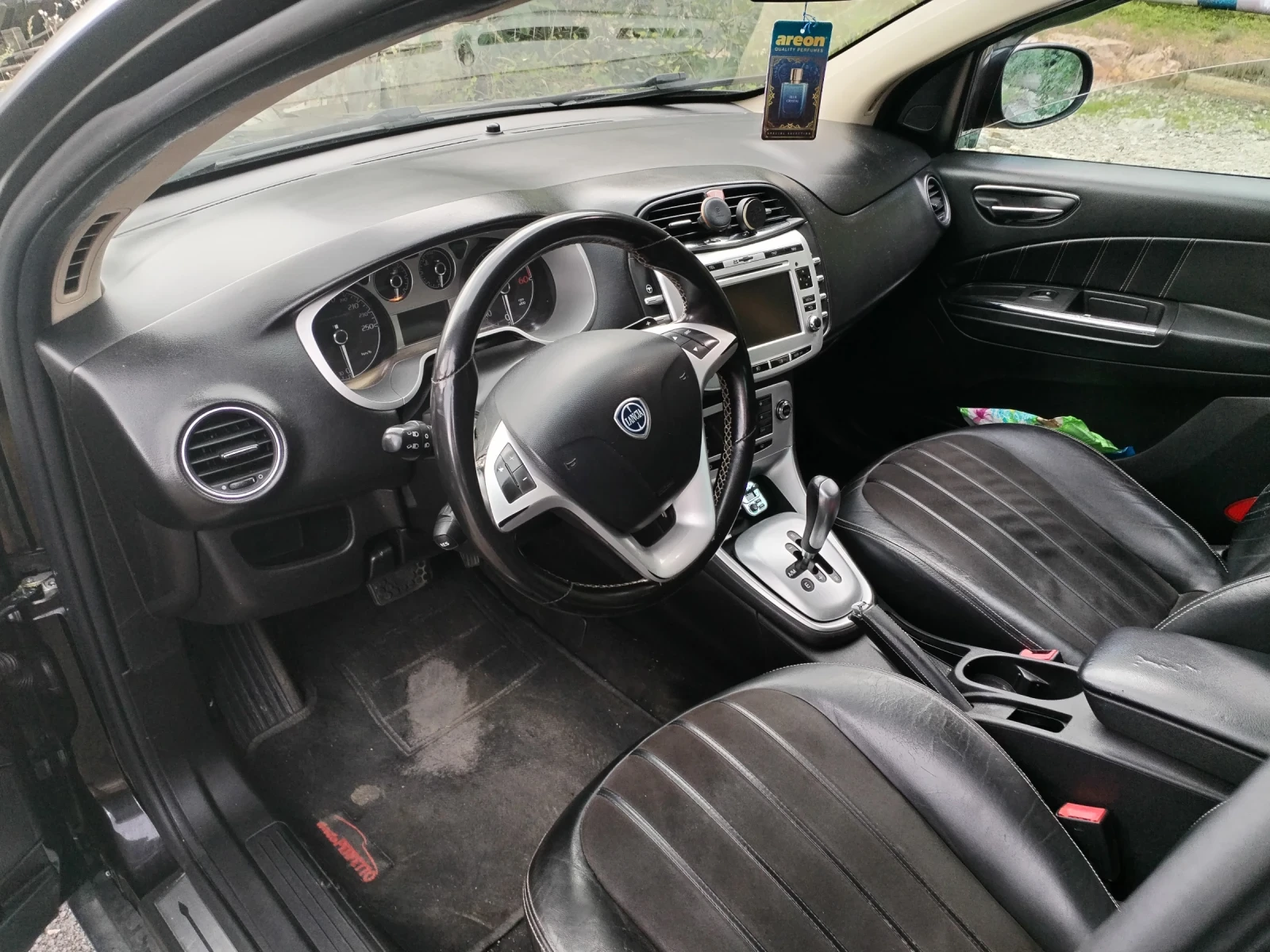 Lancia Delta 1.6 120 k.s  - изображение 9