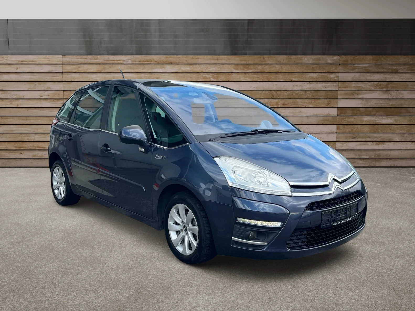 Citroen C4 Picasso 1.6eHDi ПРОЧЕТИ ОПИСАНИЕТО - изображение 3