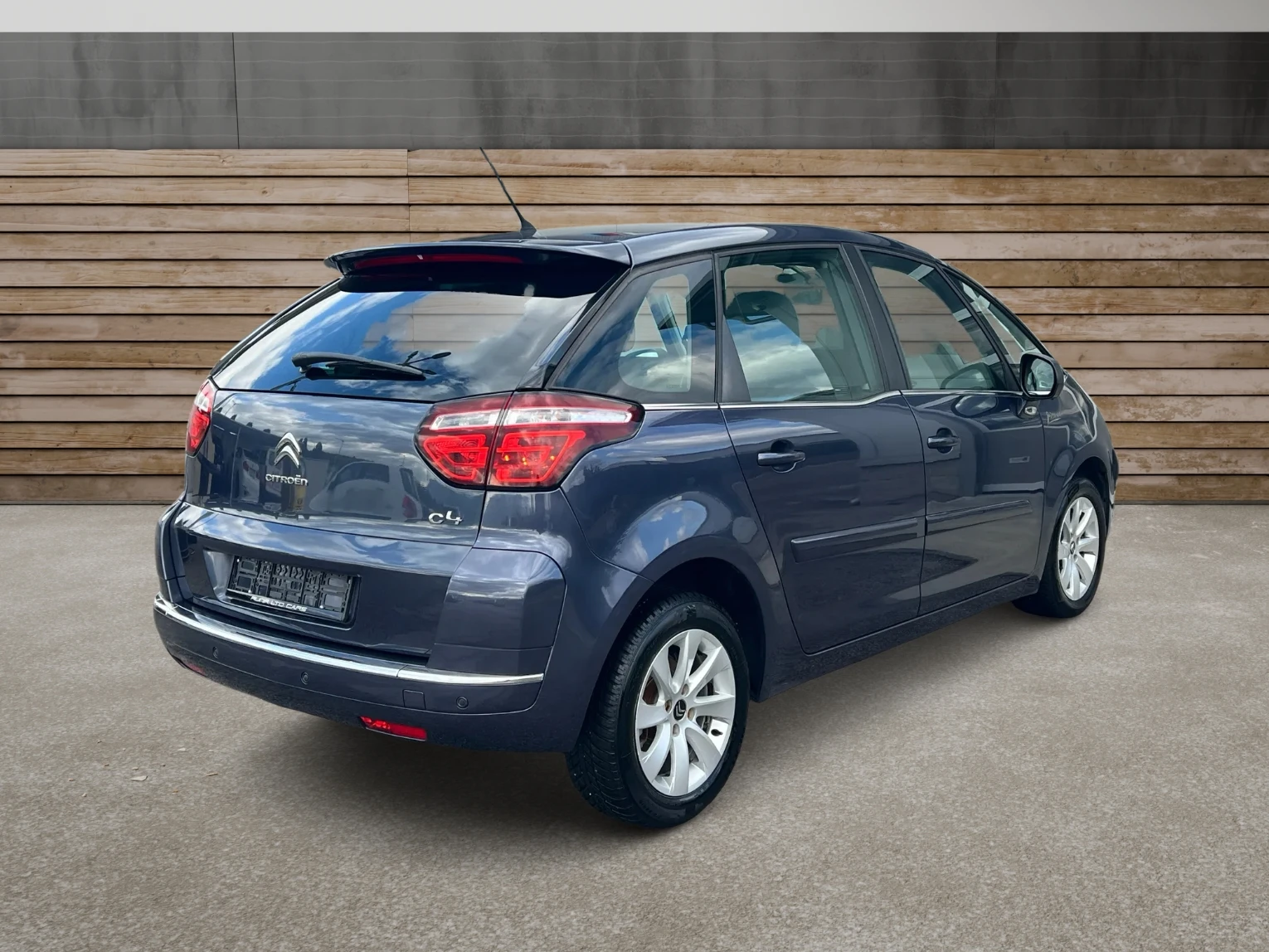 Citroen C4 Picasso 1.6eHDi ПРОЧЕТИ ОПИСАНИЕТО - изображение 6