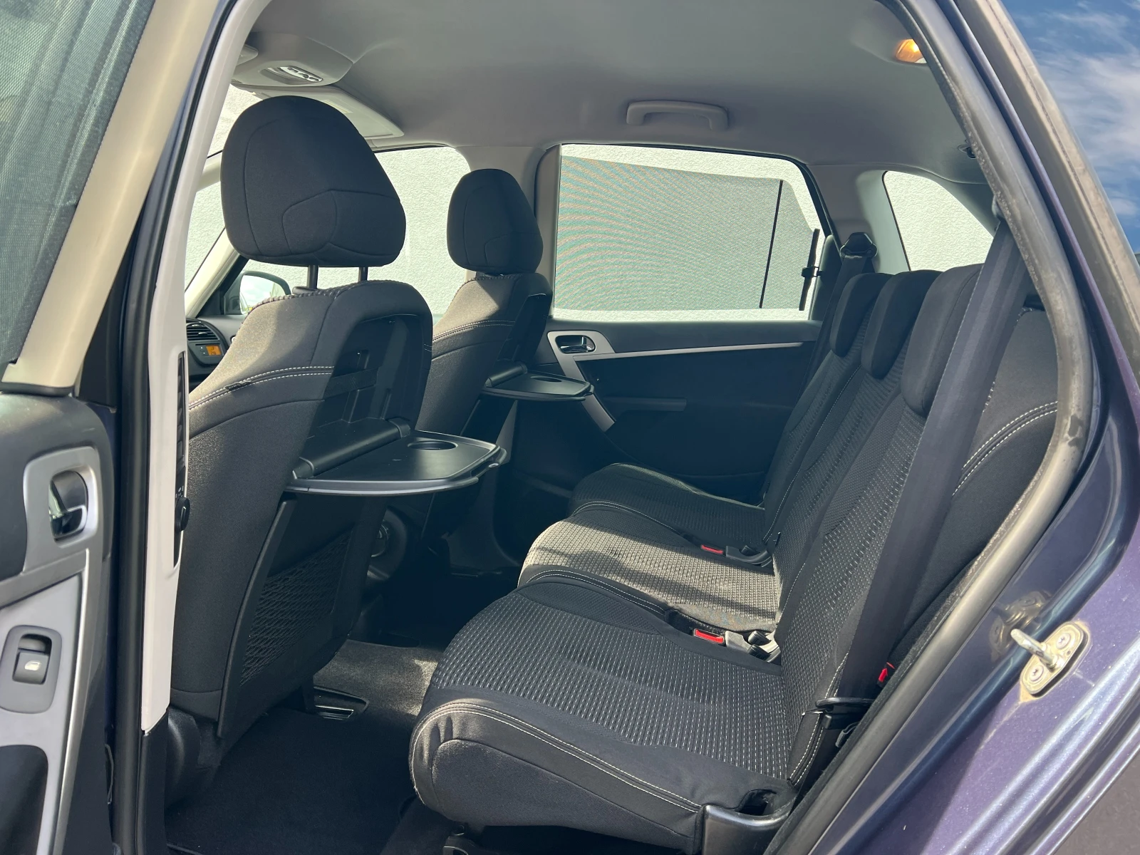 Citroen C4 Picasso 1.6eHDi   | Mobile.bg   11