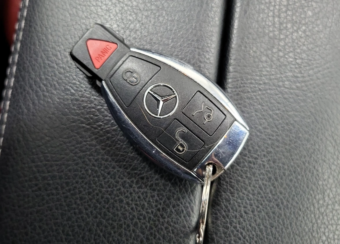 Mercedes-Benz C 300 ПОДГРЕВИ* ОБДУХВАНЕ* КОЖЕН САЛОН - изображение 8