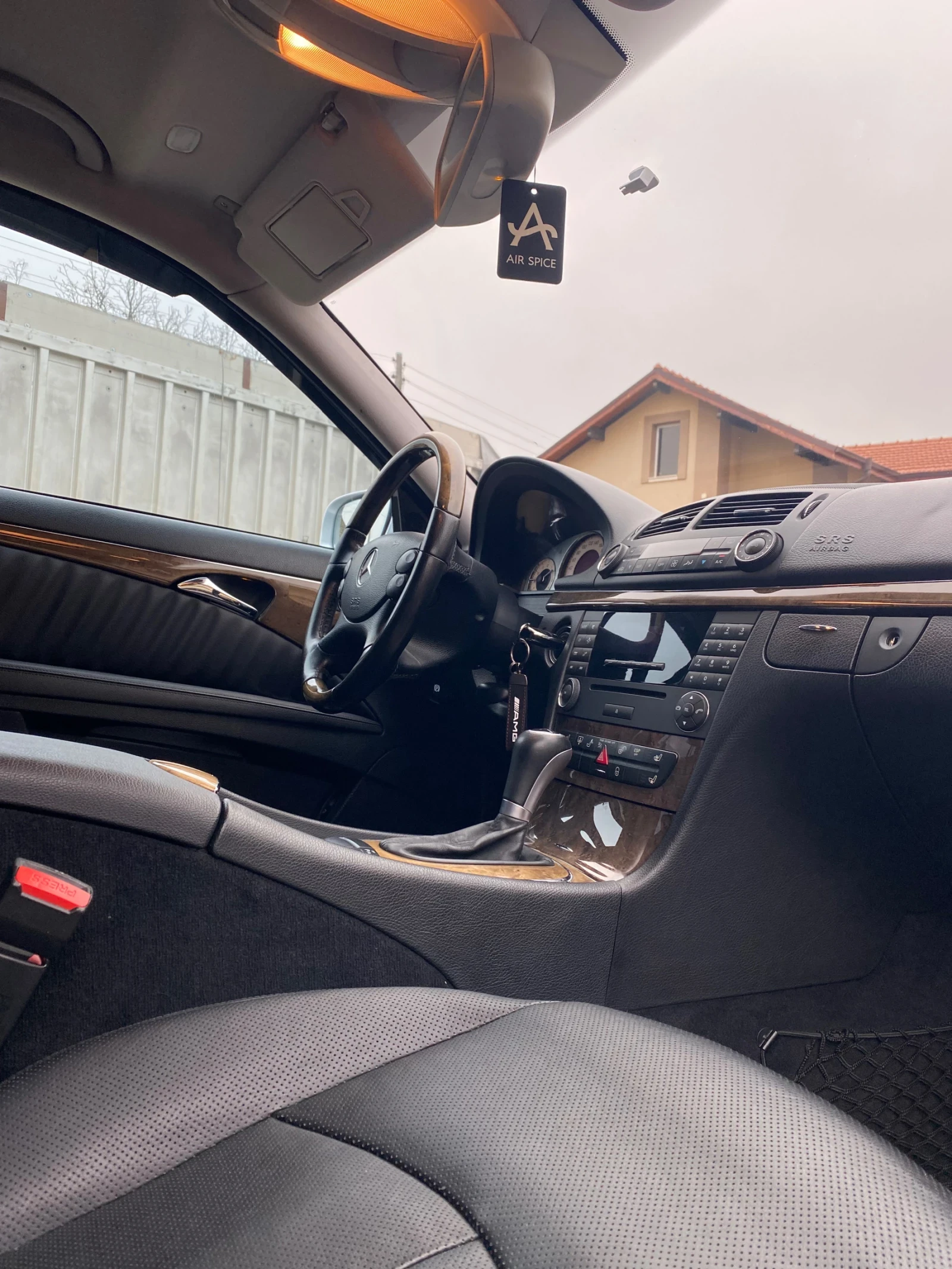 Mercedes-Benz E 320 320   224  7g | Mobile.bg   9