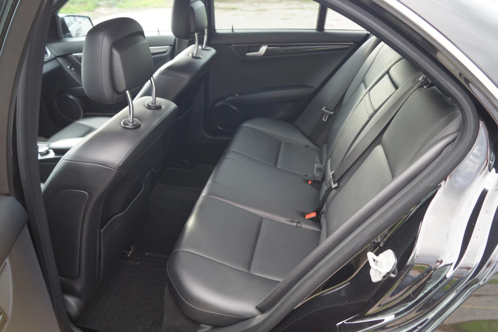 Mercedes-Benz C 300 4matic  AMG | Mobile.bg   13