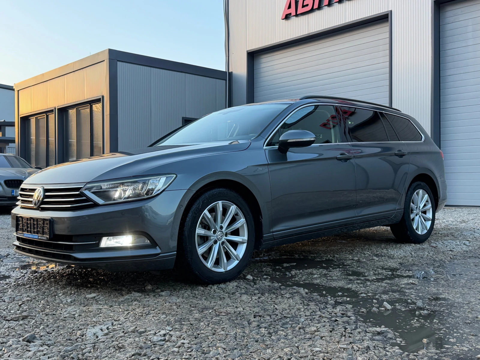 VW Passat 2.0TDI* NAVI* AVTOMAT* EVRO6 | Mobile.bg � ����������� 1