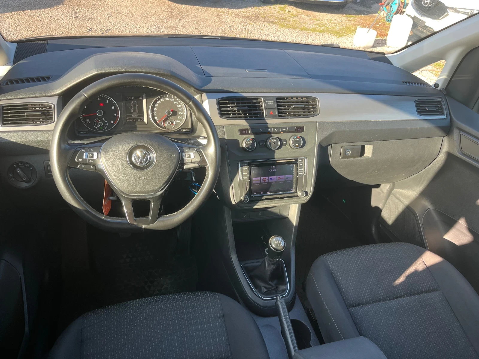 VW Caddy 1.4 TGI MAXI 7mesta, снимка 14 - Автомобили и джипове - 53825102