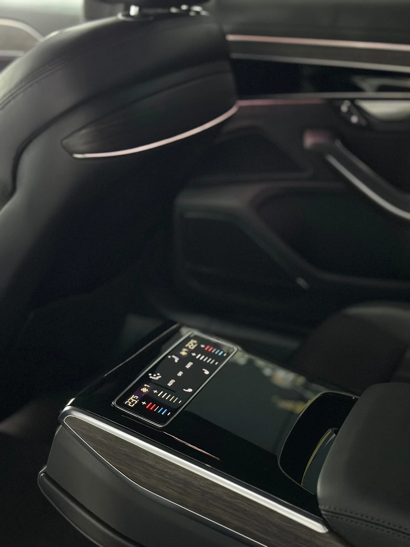 Audi A8 55 TFSI, снимка 12 - Автомобили и джипове - 54115283