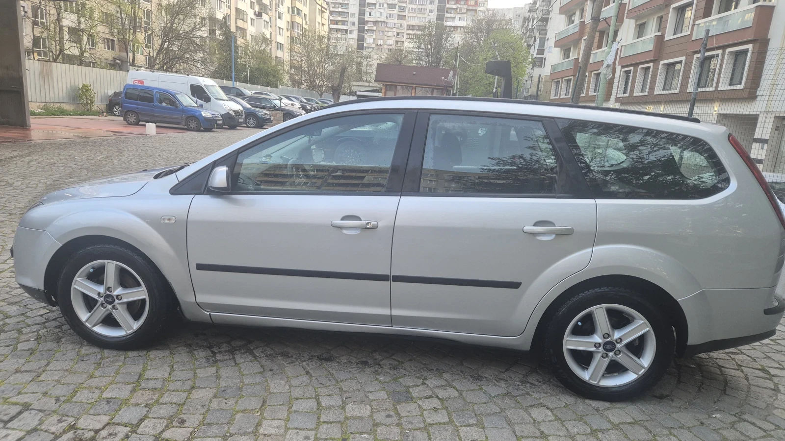 Ford Focus 1.6tdci  90кс, снимка 2 - Автомобили и джипове - 54221167
