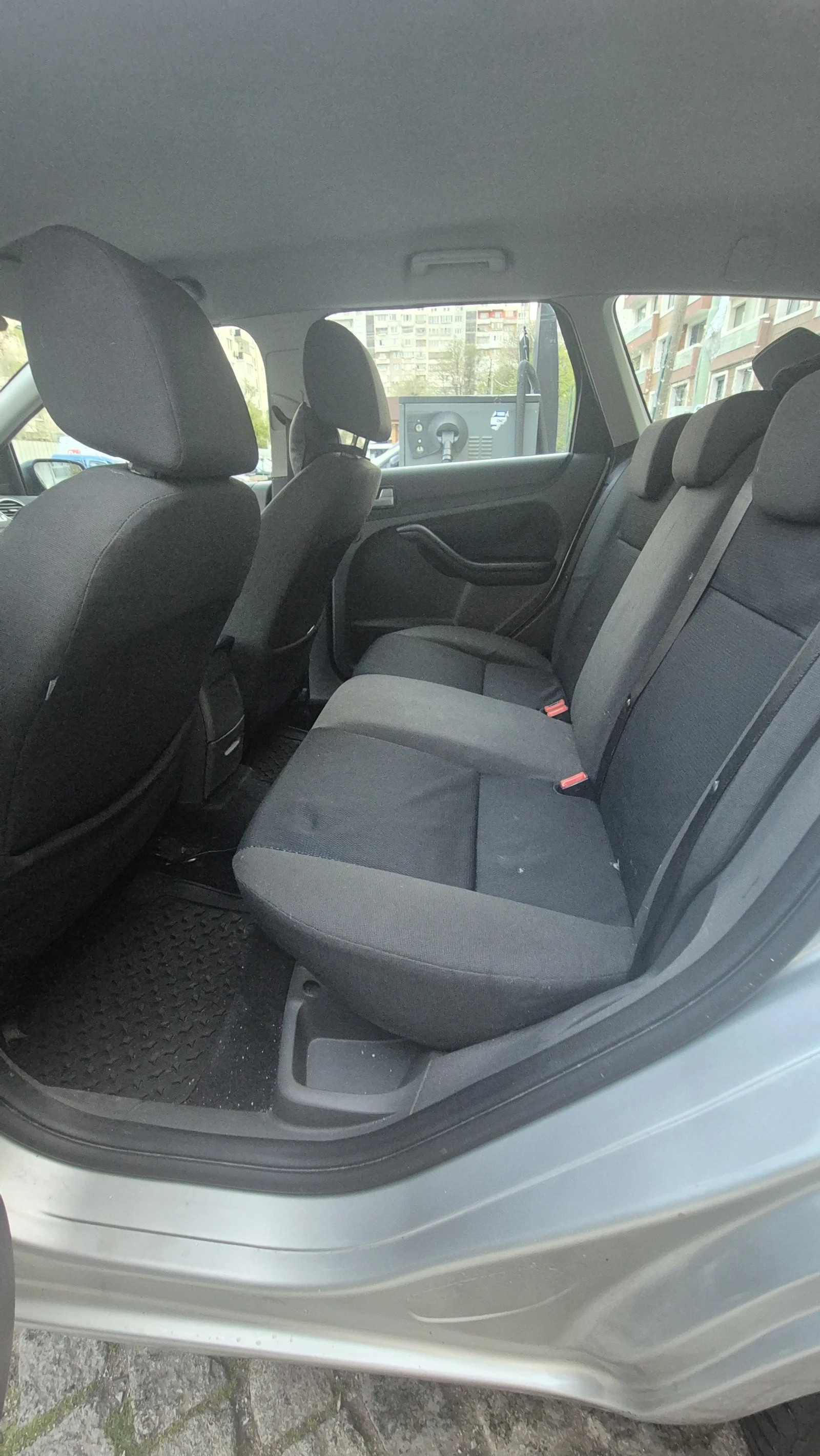 Ford Focus 1.6tdci  90кс, снимка 6 - Автомобили и джипове - 54221167