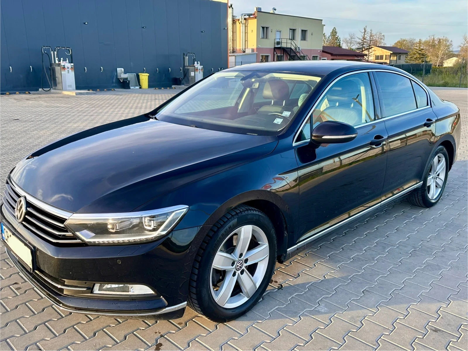 VW Passat 1.8 TSI 180 к.с., снимка 2 - Автомобили и джипове - 54341564