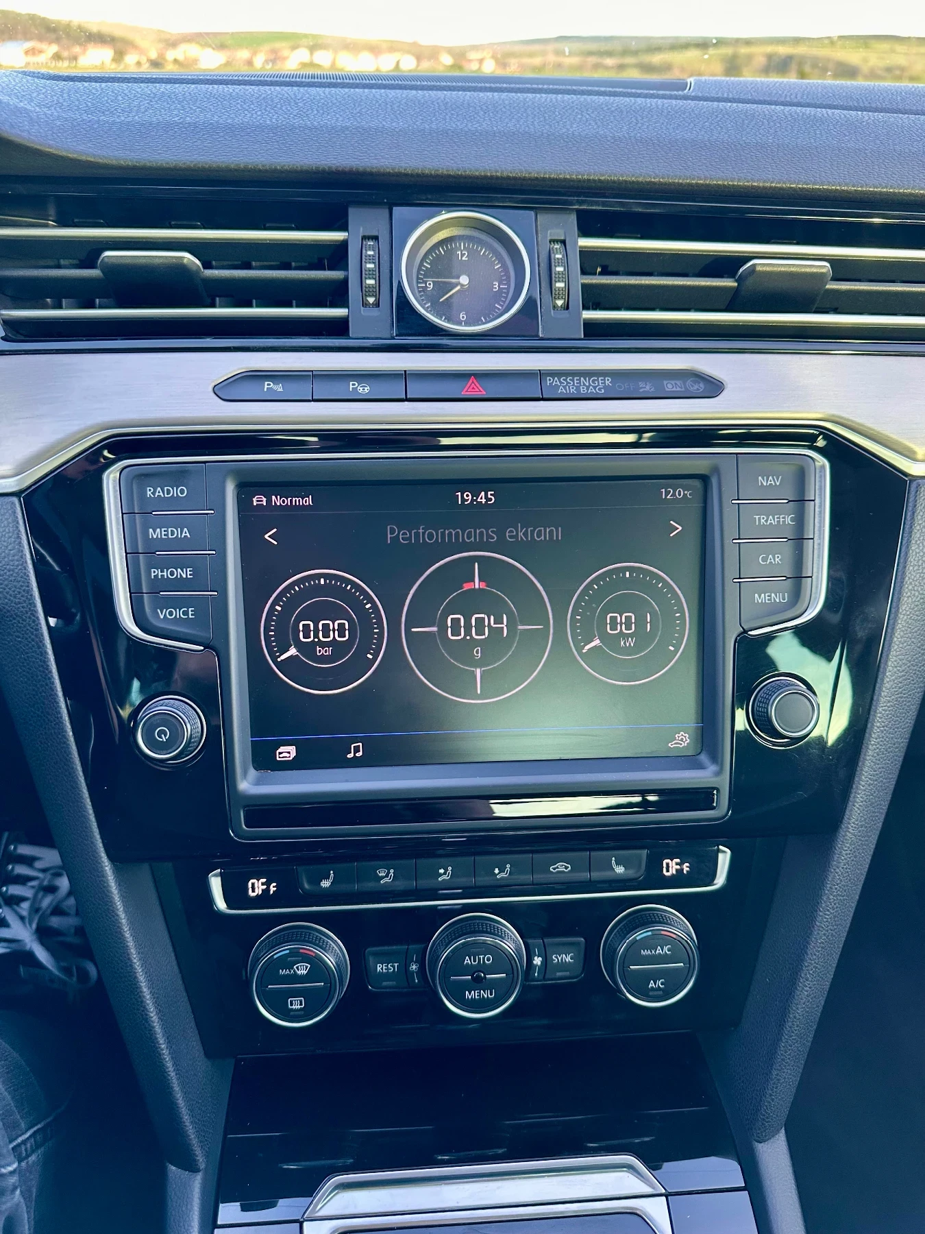 VW Passat 1.8 TSI 180 к.с., снимка 11 - Автомобили и джипове - 54341564