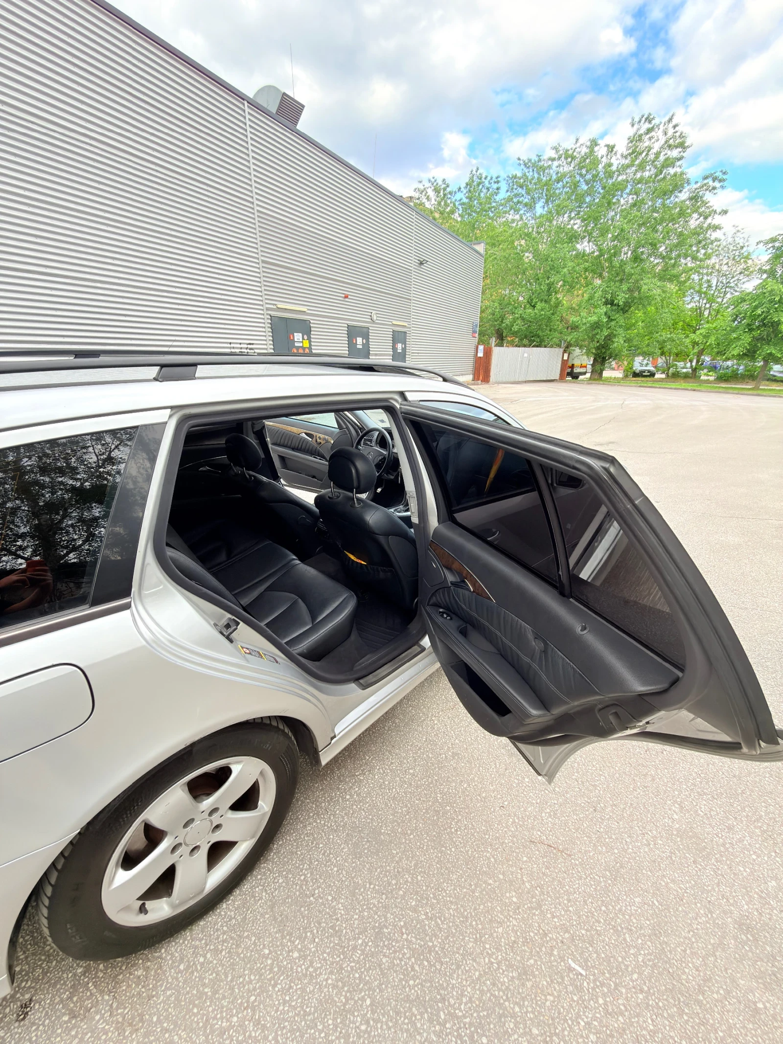Mercedes-Benz E 280 CDI, снимка 11 - Автомобили и джипове - 54400536