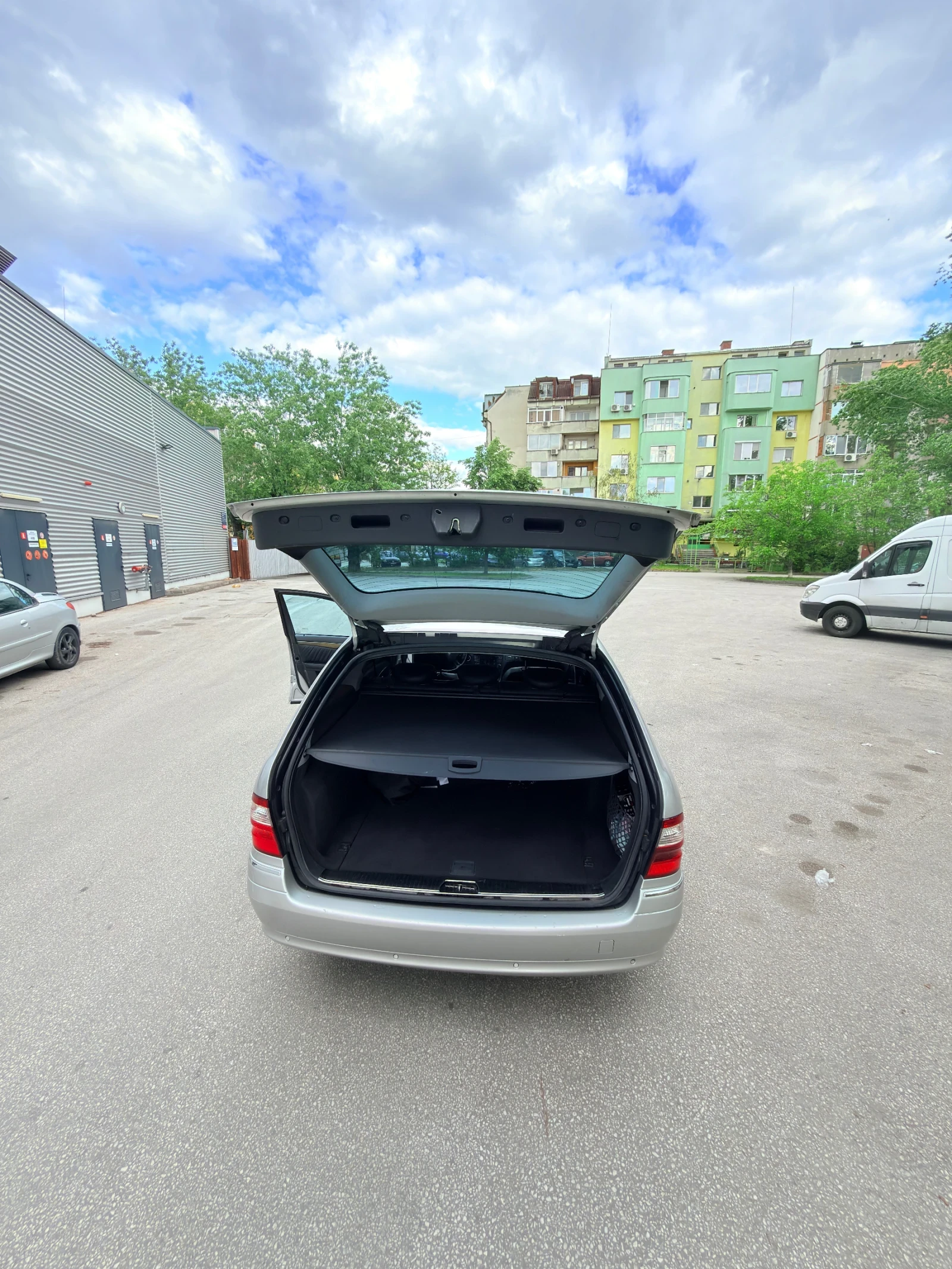 Mercedes-Benz E 280 CDI, снимка 12 - Автомобили и джипове - 54400536