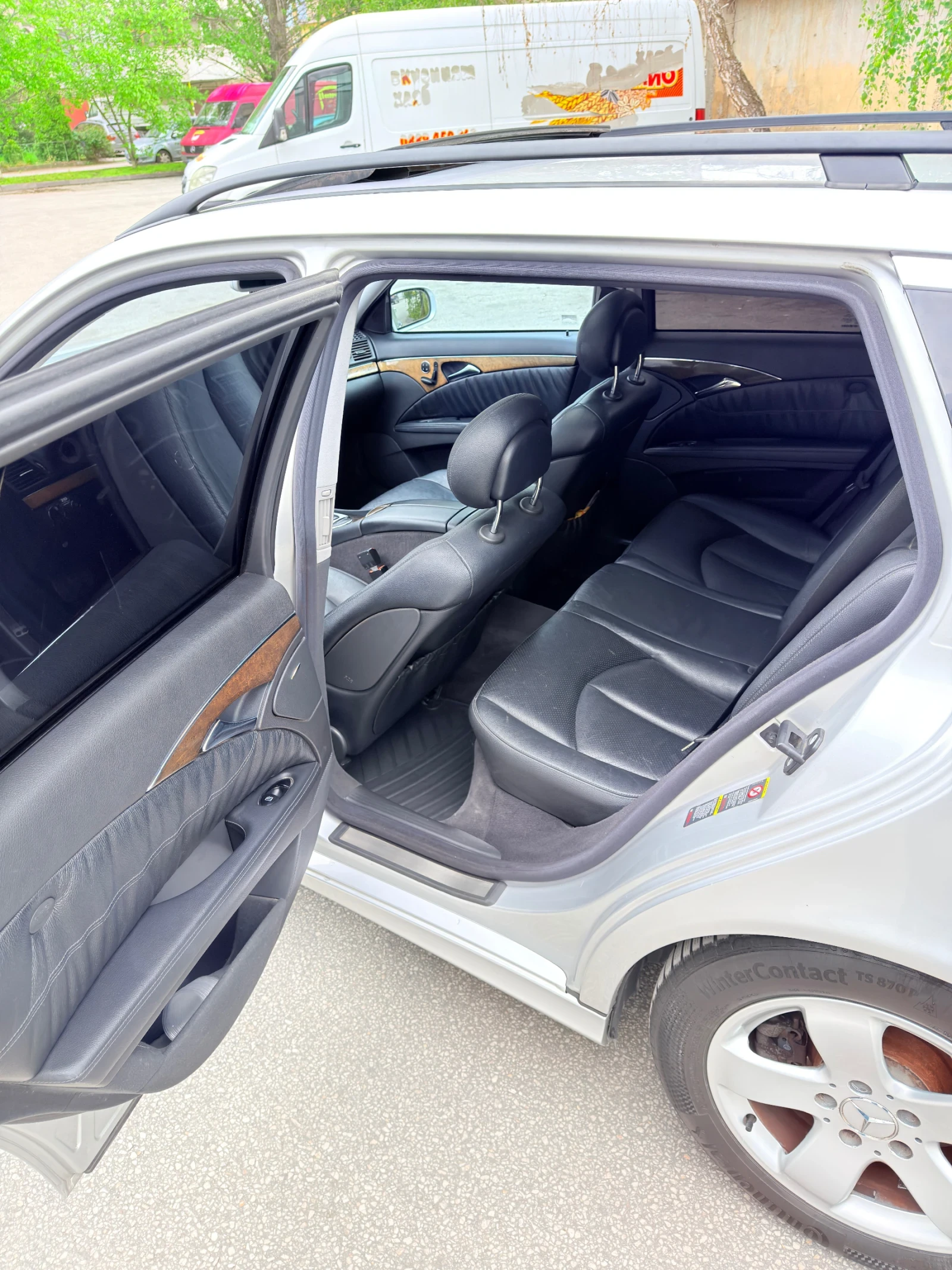 Mercedes-Benz E 280 CDI, снимка 10 - Автомобили и джипове - 54400536