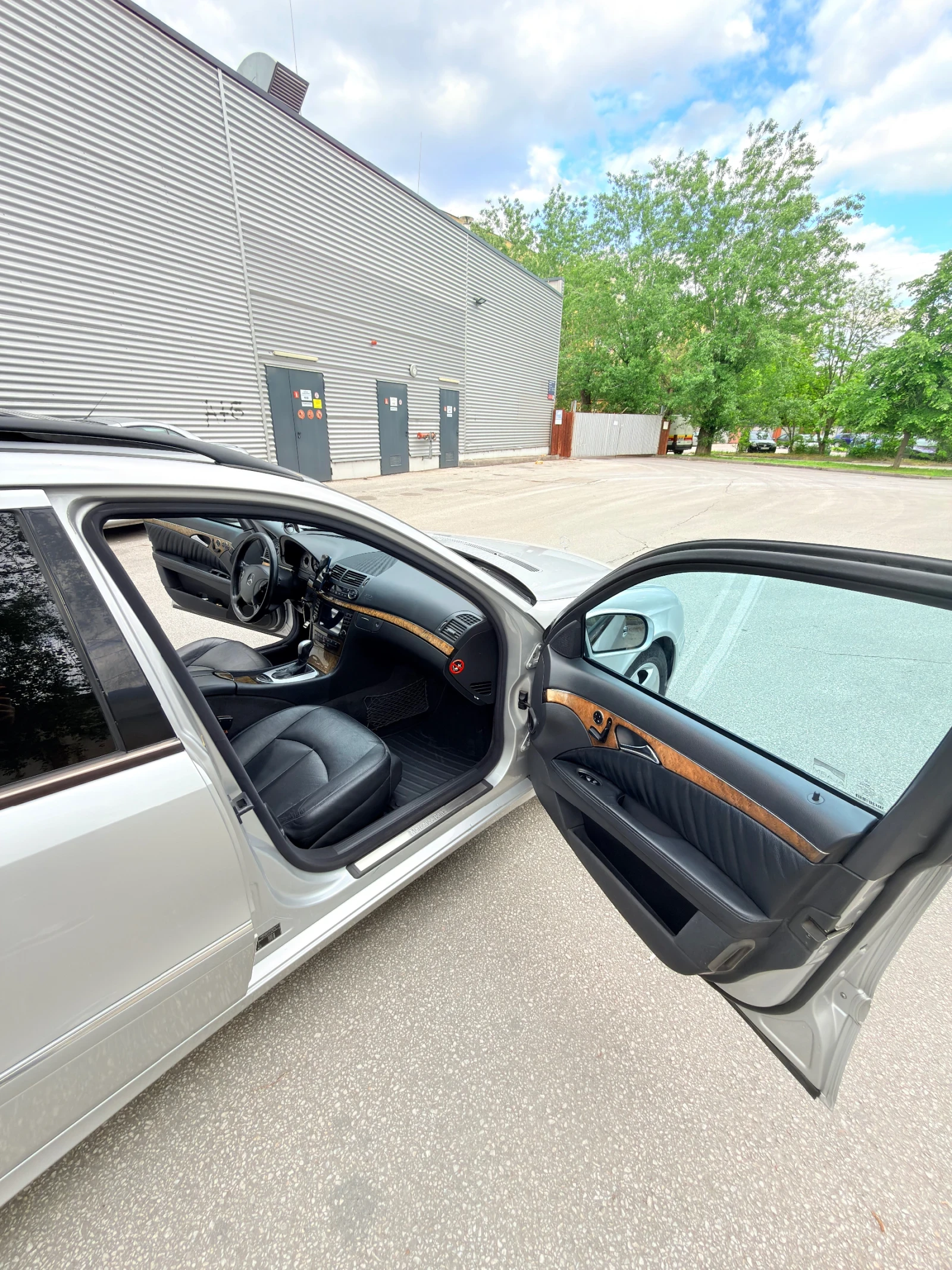 Mercedes-Benz E 280 CDI, снимка 8 - Автомобили и джипове - 54400536