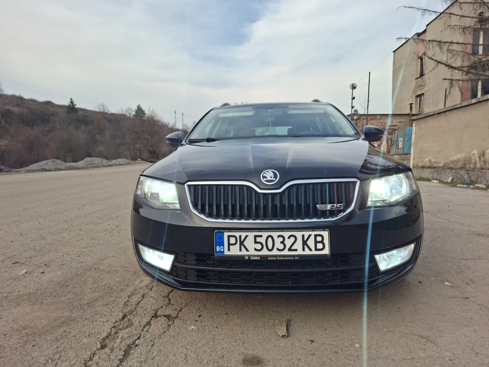 Skoda Octavia 1.6 tdi 4x4, снимка 2 - Автомобили и джипове - 54402879