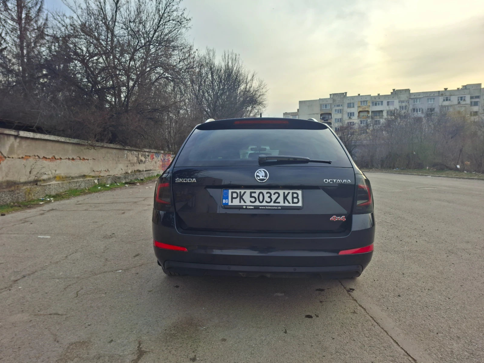 Skoda Octavia 1.6 tdi 4x4, снимка 5 - Автомобили и джипове - 54402879