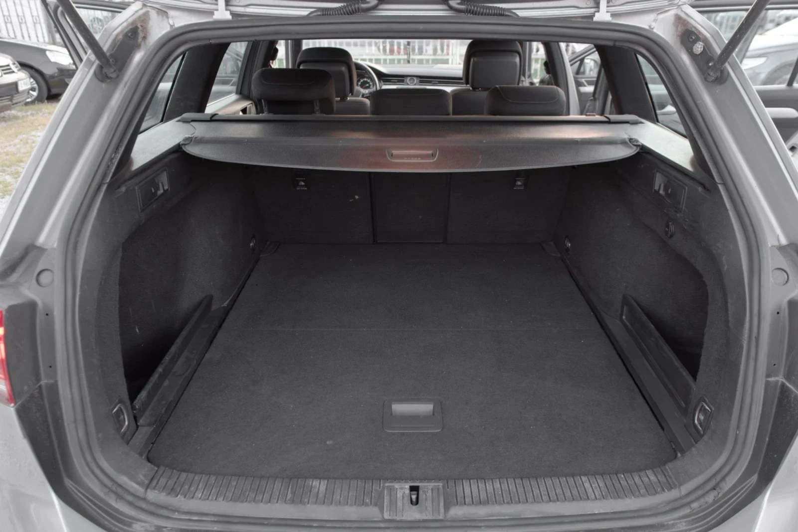 VW Passat, снимка 15 - Автомобили и джипове - 54794791