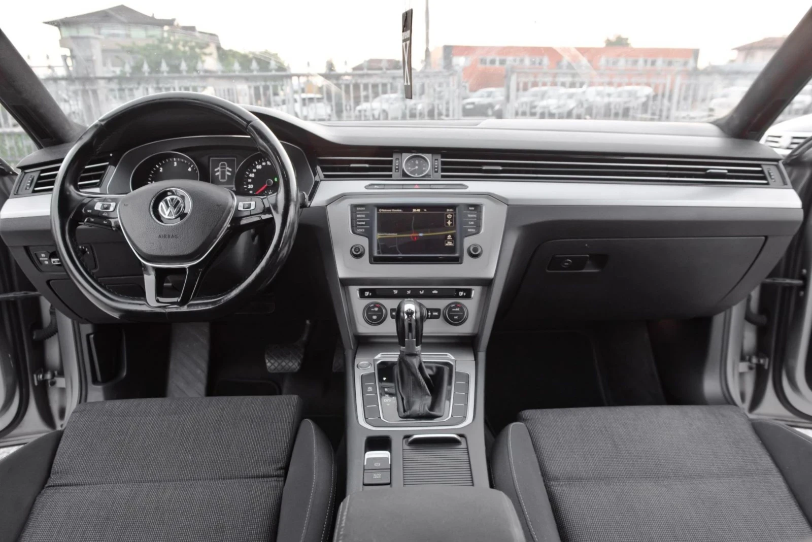 VW Passat, снимка 9 - Автомобили и джипове - 54794791