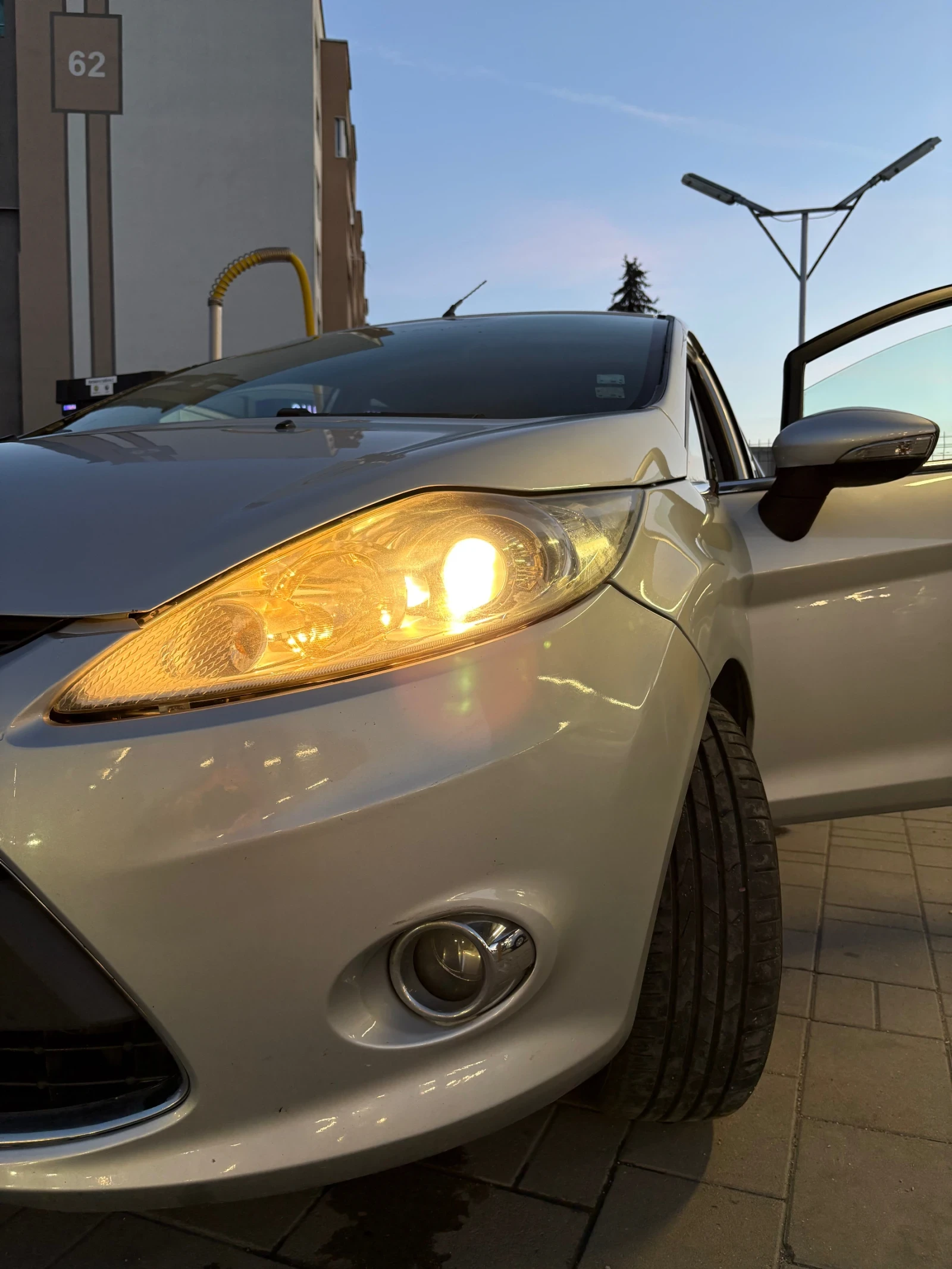 Ford Fiesta, снимка 6 - Автомобили и джипове - 54934339