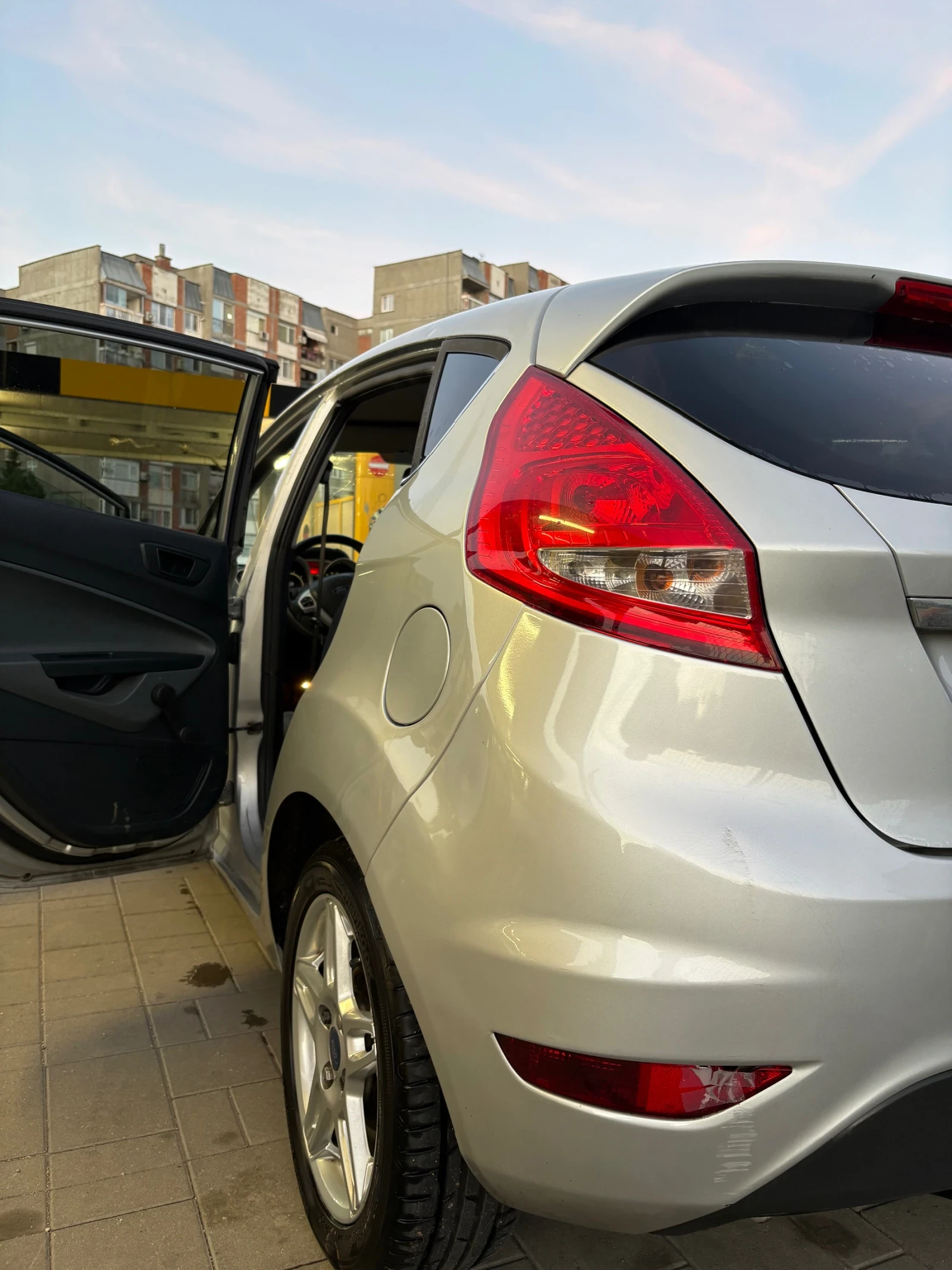 Ford Fiesta, снимка 17 - Автомобили и джипове - 54934339