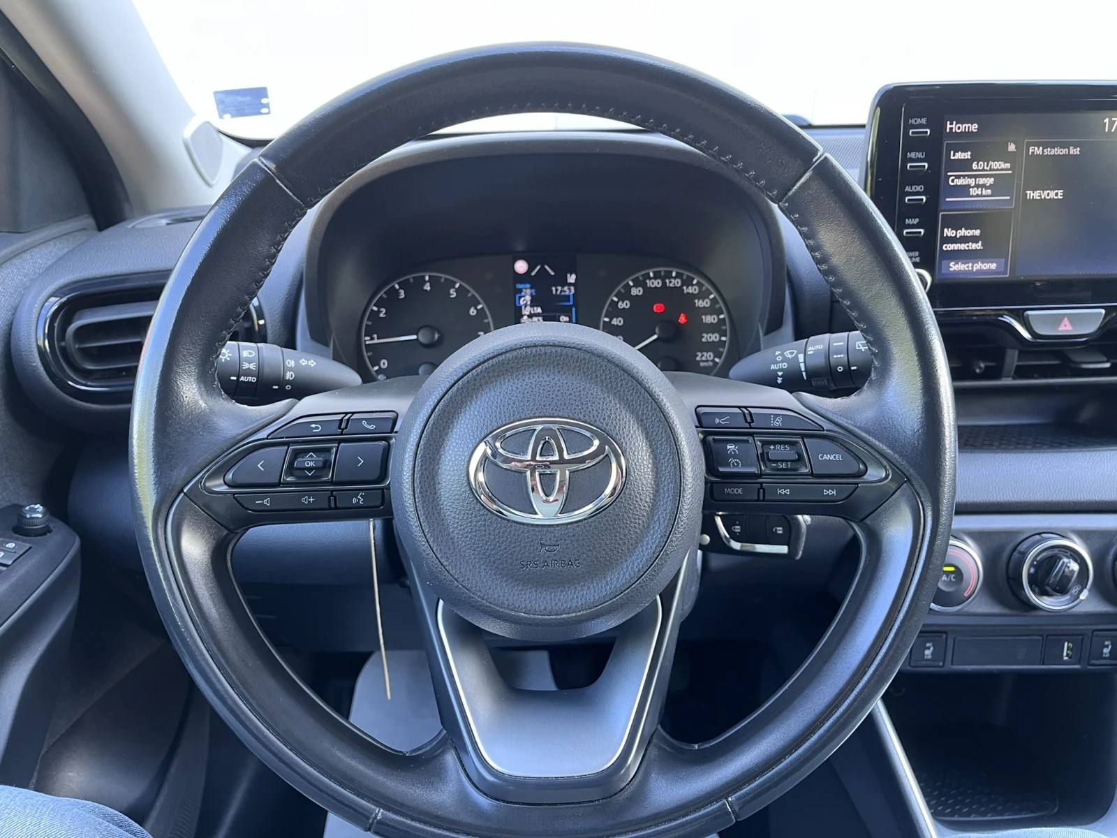 Toyota Yaris 1.5 VVT-i 125 к.с в Гаранция от България., снимка 16 - Автомобили и джипове - 55106043