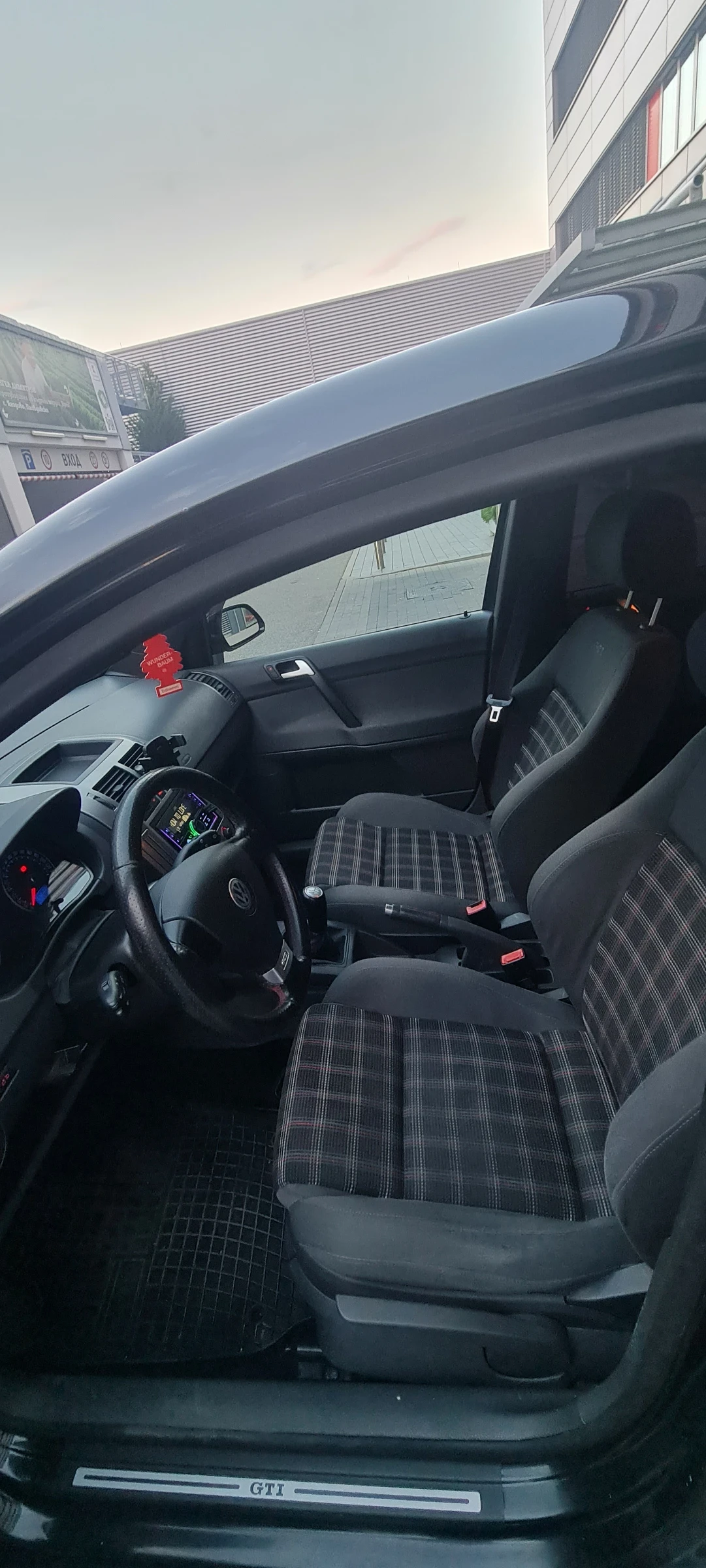 VW Polo GTI 1.8T LPG, снимка 10 - Автомобили и джипове - 55733640
