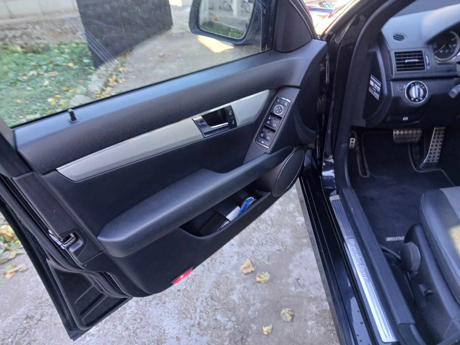 Mercedes-Benz C 220 AMG  AVANGARD, снимка 12 - Автомобили и джипове - 55936065