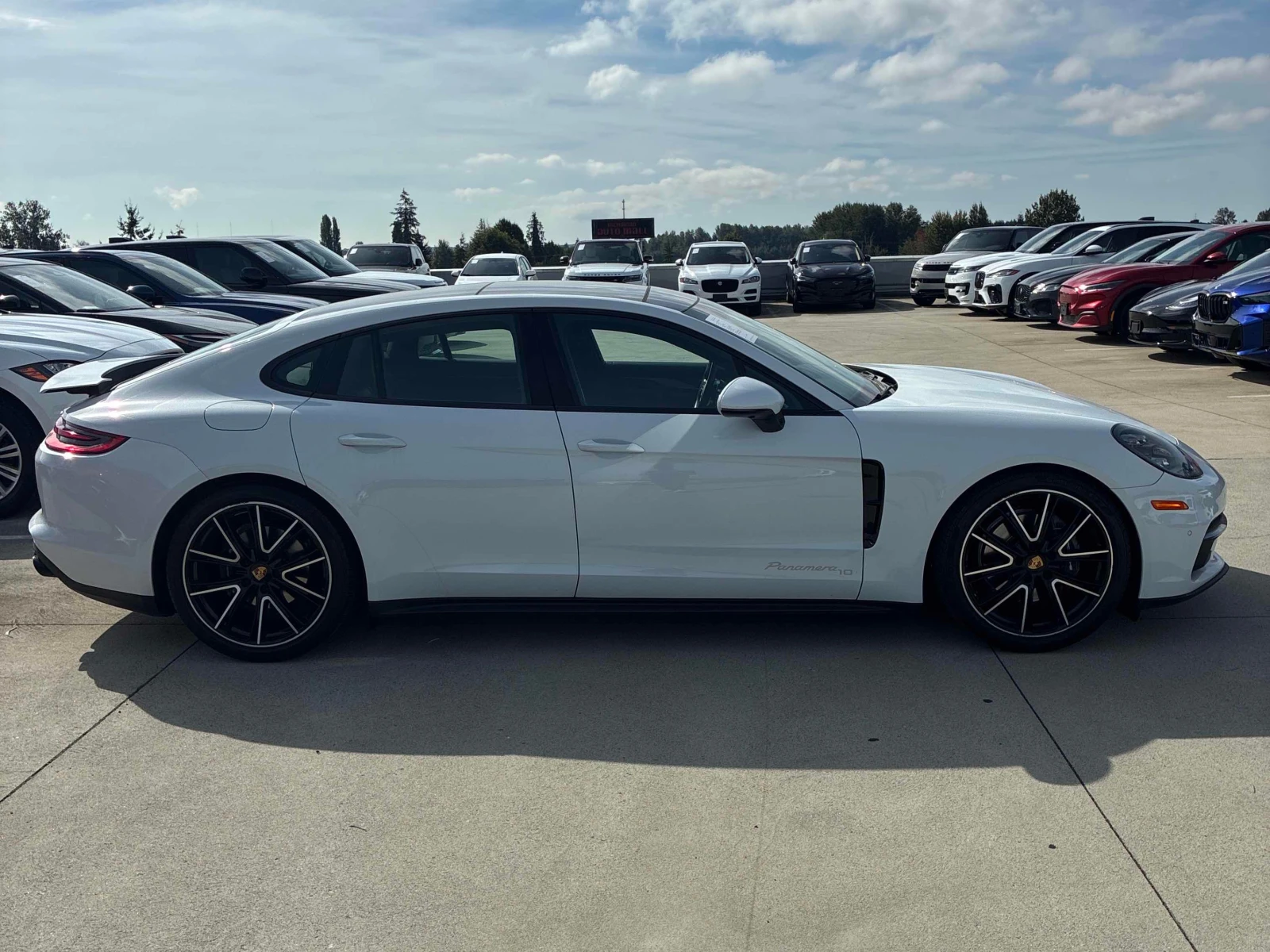 Porsche Panamera * 4 AWD * CARFAX * ОПЦИЯ ЗА ФИНАНСИРАНЕ, снимка 3 - Автомобили и джипове - 56069217