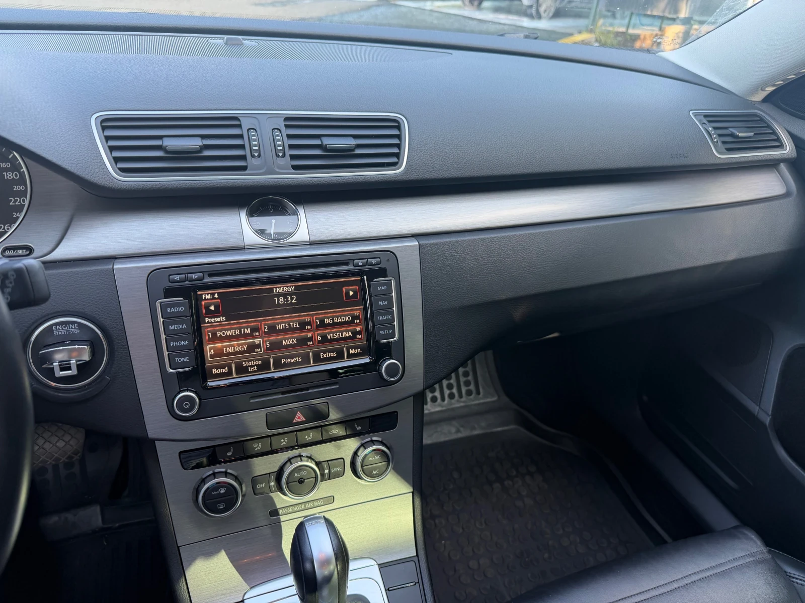 VW Passat B7, снимка 7 - Автомобили и джипове - 56317175