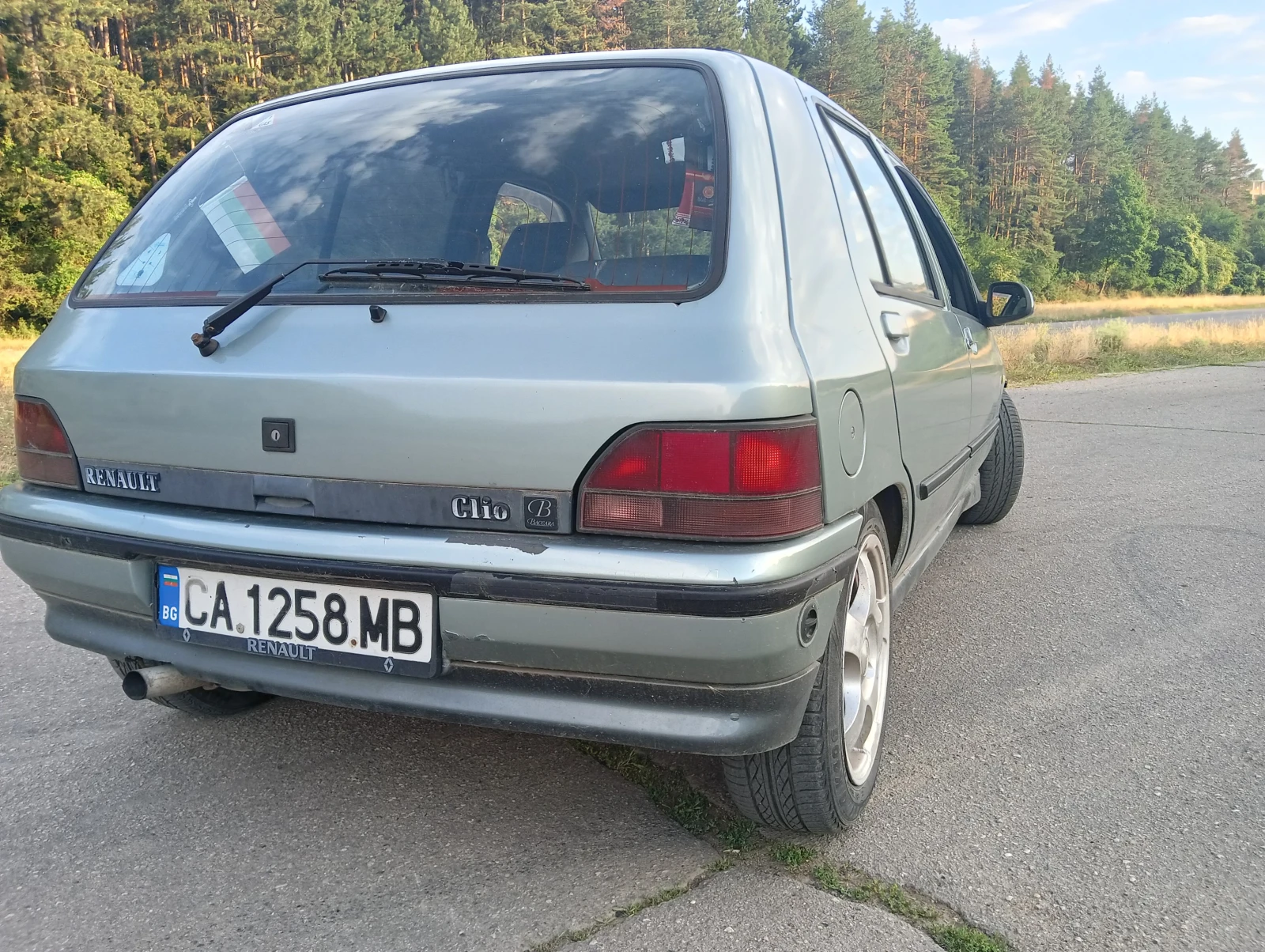 Renault Clio 1.8, 8v, Baccara, снимка 7 - Автомобили и джипове - 56528382